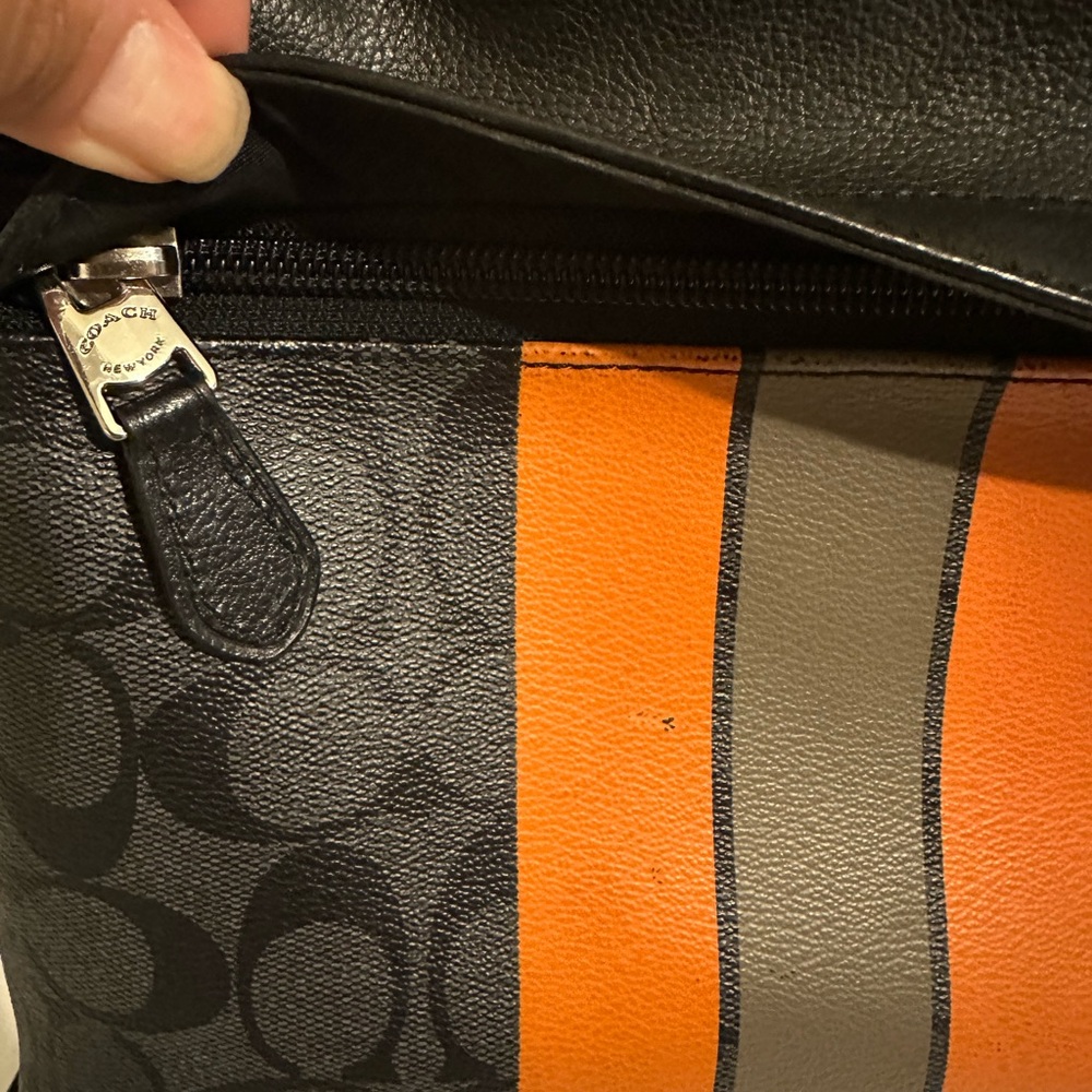 Coach Men's West Backpack In Signature Canvas VARSITY CHARCOAL & ORANGE - Picture 9 of 17